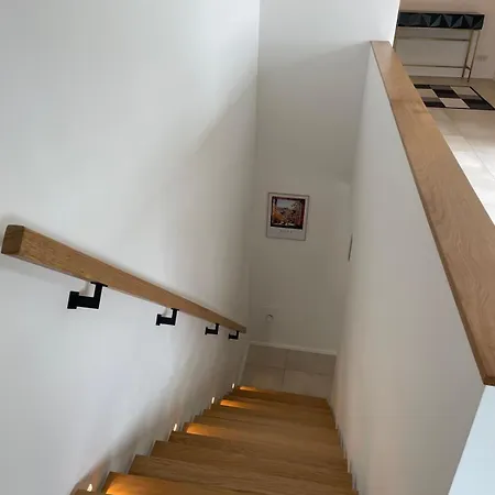 Mit Garten Und Terrassen דירה *